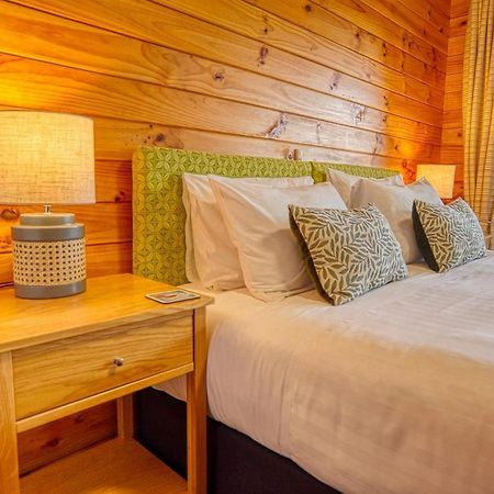 Paparoa Beach Hideaway With Hot Tub باريتاون المظهر الخارجي الصورة