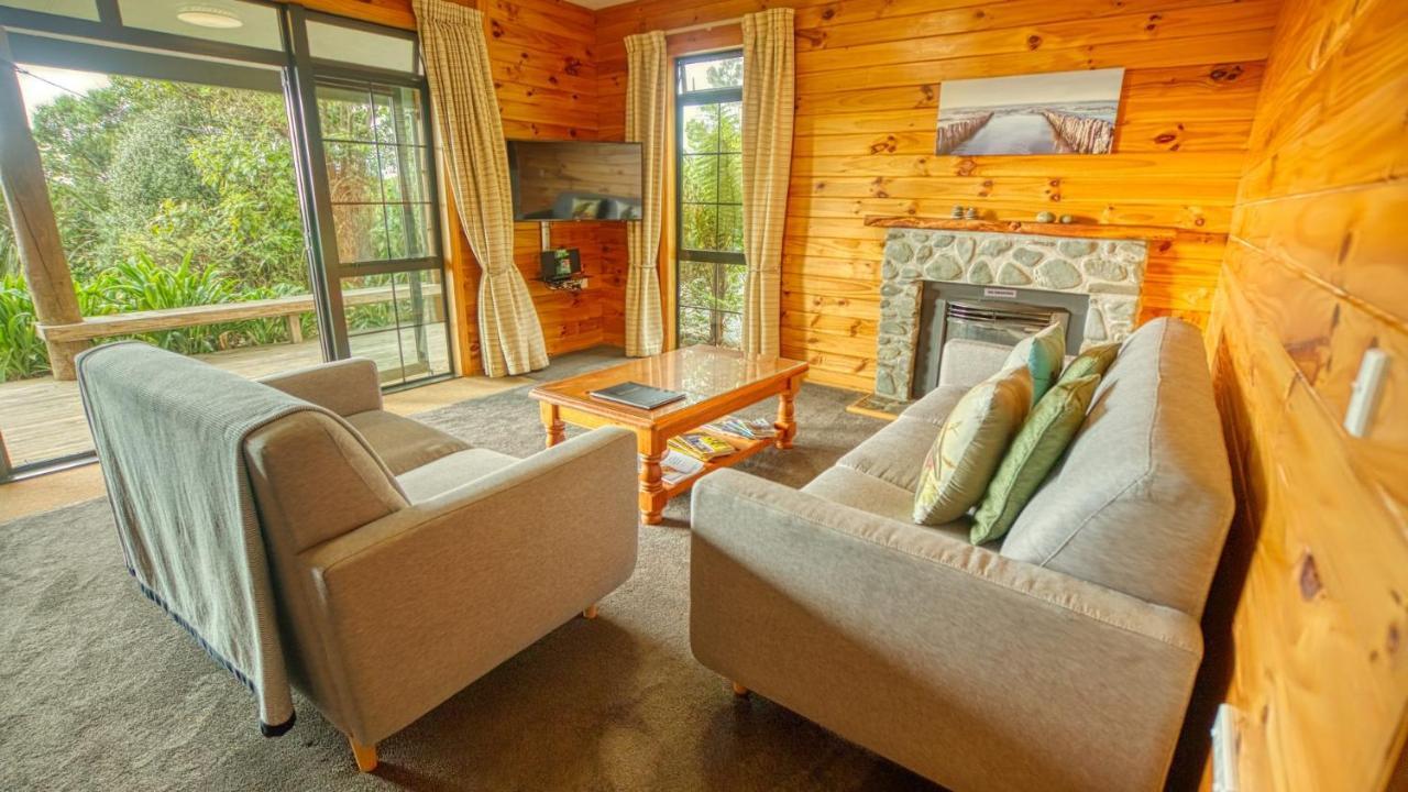 Paparoa Beach Hideaway With Hot Tub باريتاون المظهر الخارجي الصورة