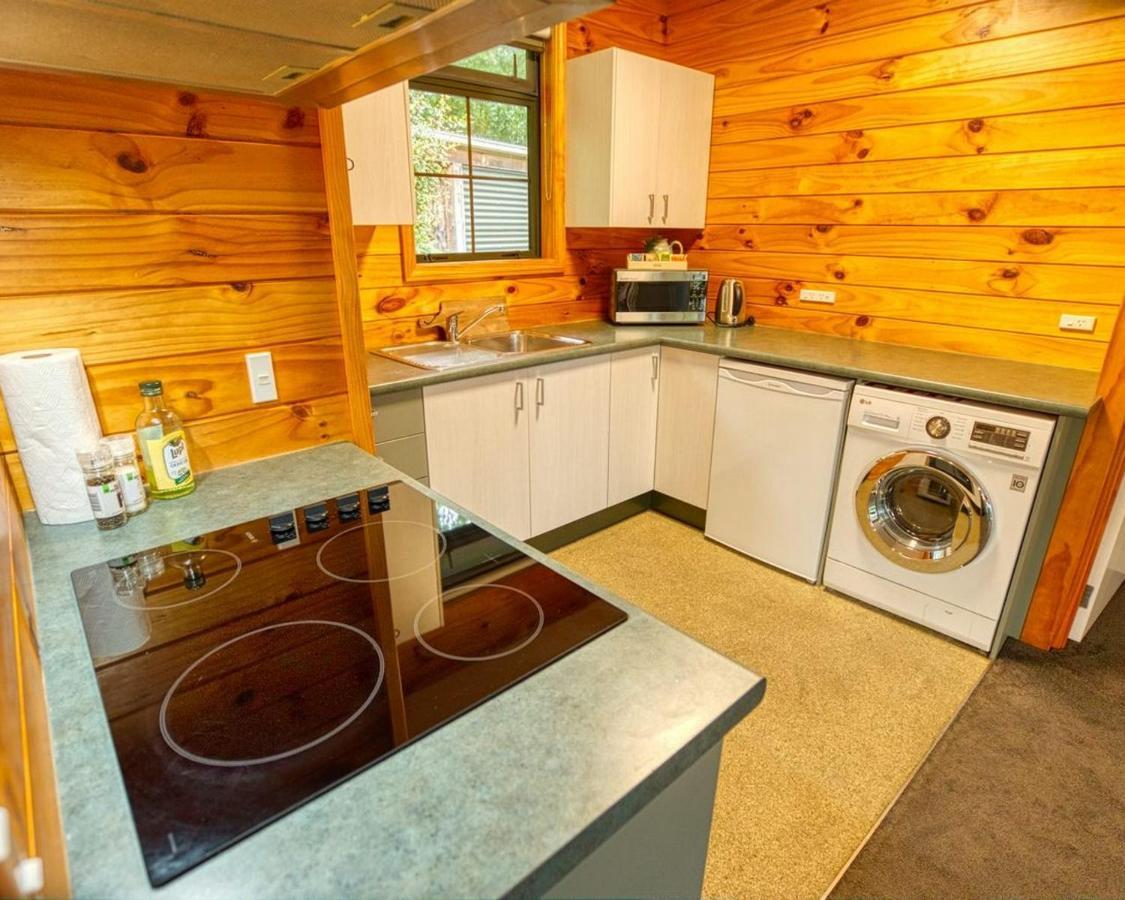 Paparoa Beach Hideaway With Hot Tub باريتاون المظهر الخارجي الصورة